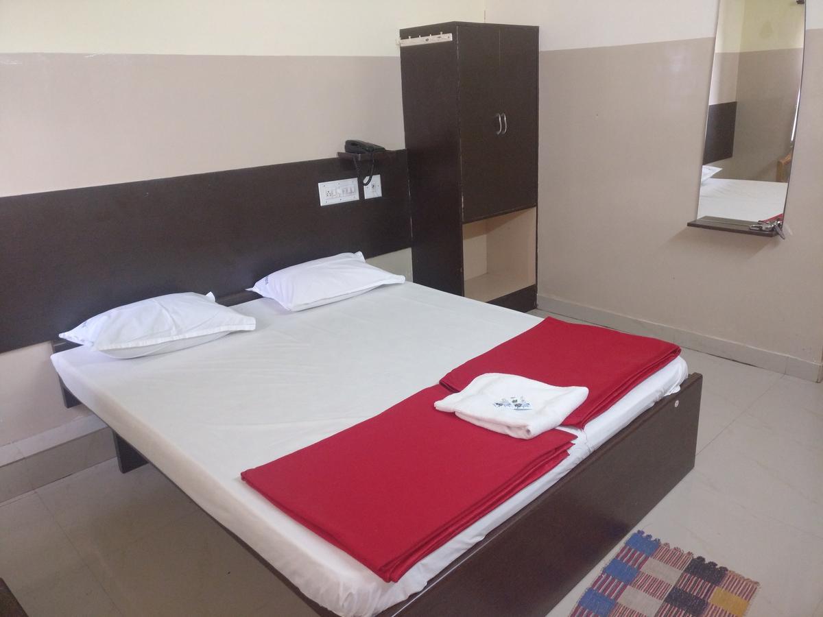 Subhadra Comforts Hotel Shivamogga Zewnętrze zdjęcie