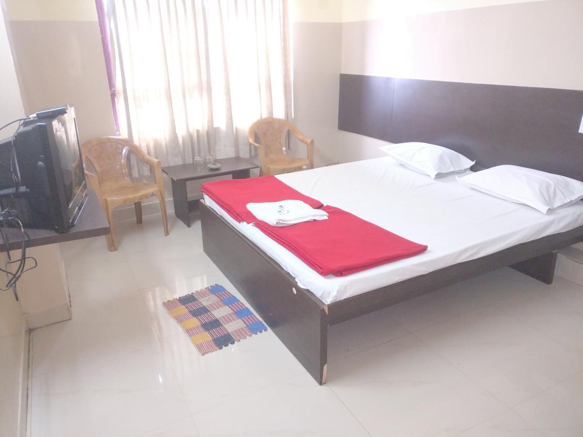 Subhadra Comforts Hotel Shivamogga Zewnętrze zdjęcie